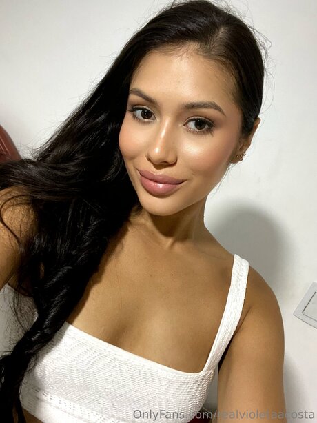 Naken läckt OnlyFans-bild av Realvioletaacosta