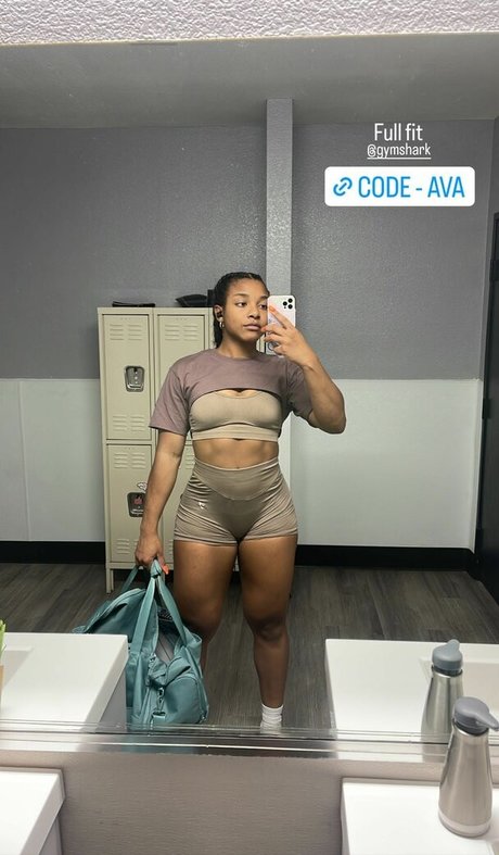 Nahá fotka uniklých OnlyFans od Aaaaayevuh