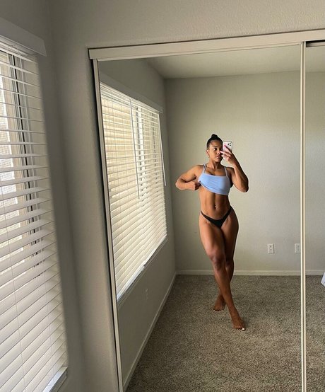 Aaaaayevuh  nude leaked OnlyFans photo