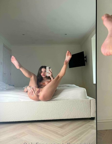 Nacktes geleaktes OnlyFans-Foto von Ultrasadclowwwn