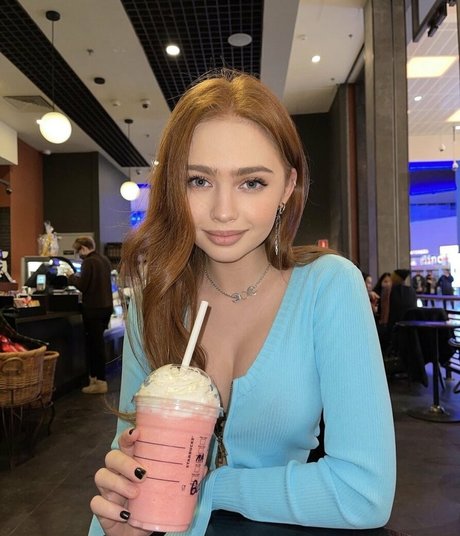 Renata Ri