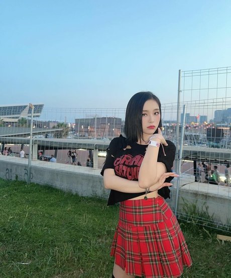 WomenK-pop