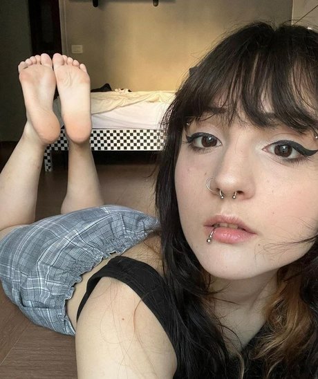 Nahá fotka uniklých OnlyFans od Lilvanx