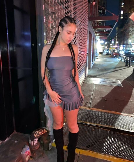 Nahá fotka uniklých OnlyFans od Sarina