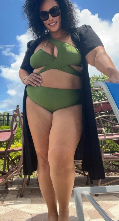 Nia Jax