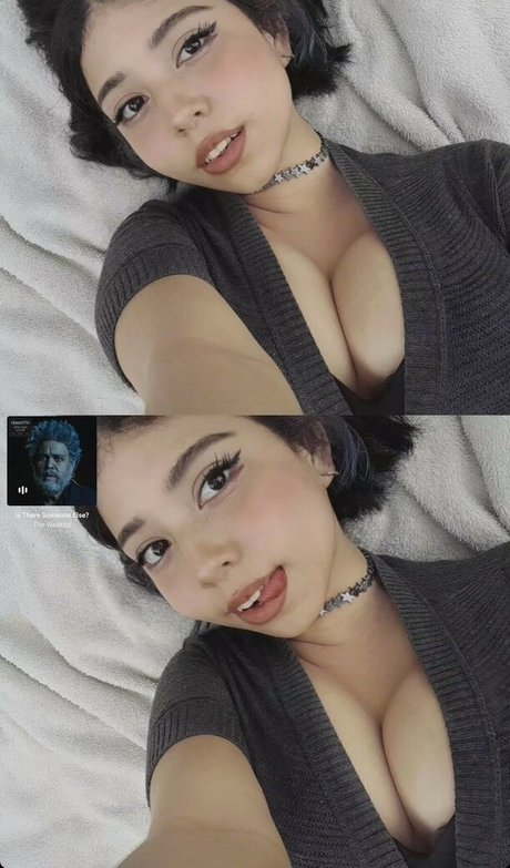 Nahá fotka uniklých OnlyFans od Aby Dazai
