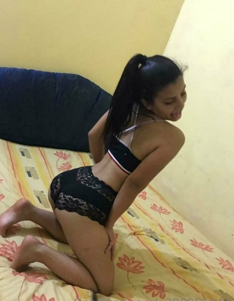 Naken lekkede OnlyFans-bilde av Punkinbuttjess