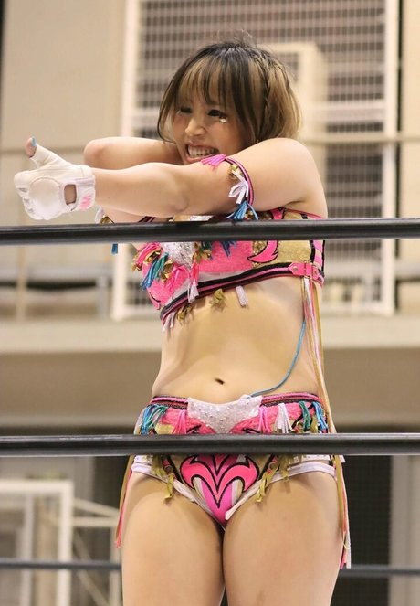 Mina Shirakawa