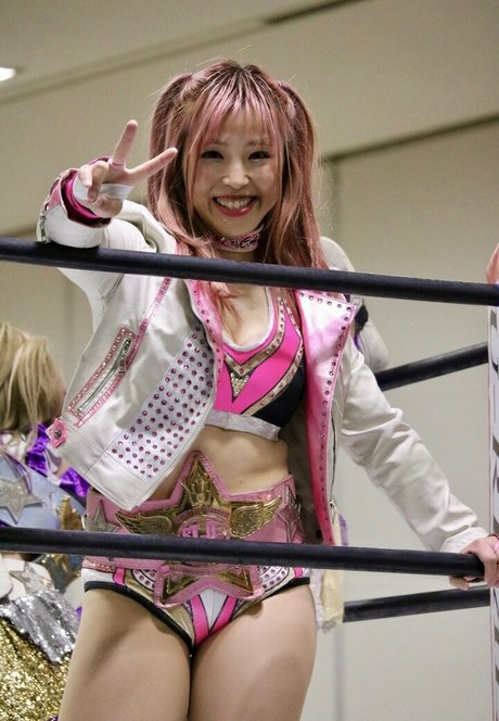 Mina Shirakawa