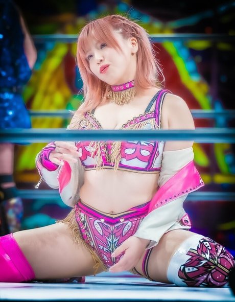 Mina Shirakawa