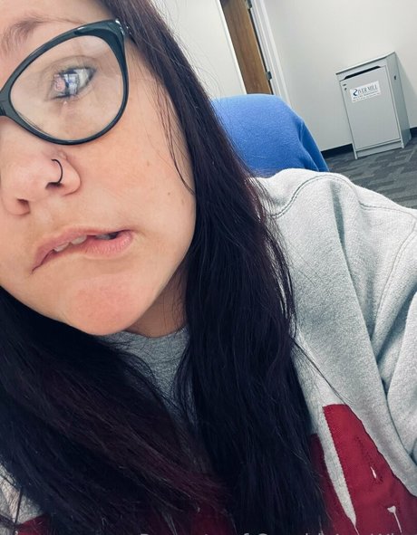 Naken lekkede OnlyFans-bilde av Coochielouwho