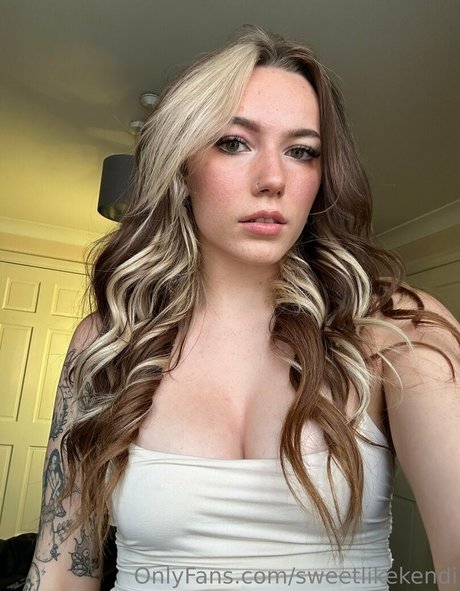 Nahá fotka uniklých OnlyFans od Sweetlikekendi