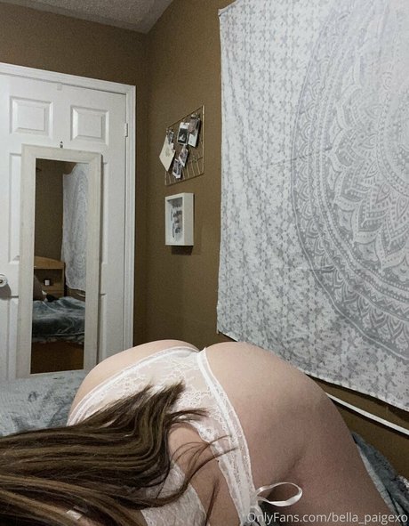 Nahá fotka uniklých OnlyFans od Bellaapaigexo