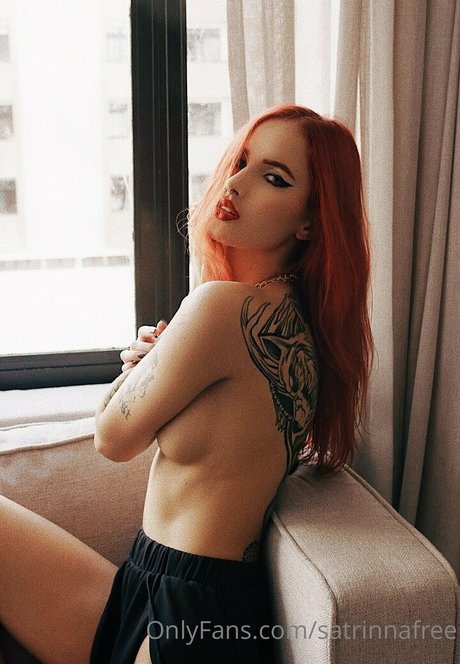 Nahá fotka uniklých OnlyFans od Satrinnafree