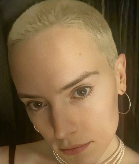 Nahá fotka uniklých OnlyFans od Daisy Ridley