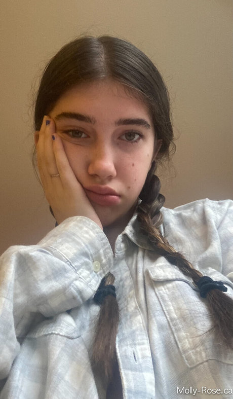 Itsmollyyyroseagain