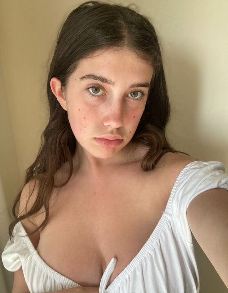 Itsmollyyyroseagain