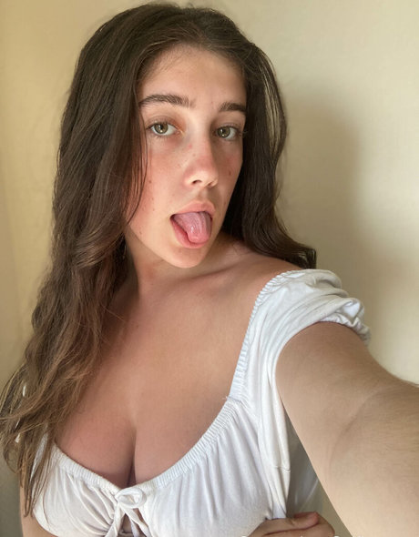 Itsmollyyyroseagain