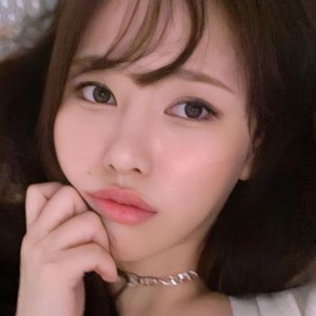 Naakte gelekte OnlyFans-foto van Ploo