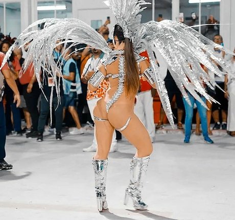 Paolla Oliveira
