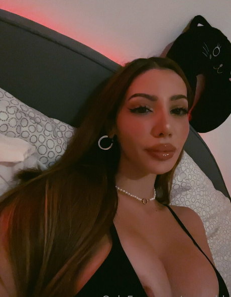 Nahá fotka uniklých OnlyFans od Venusbb