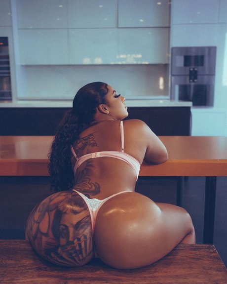 Kkvsh  nude leaked OnlyFans photo