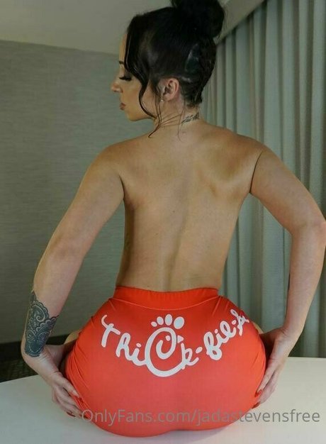 Jada Stevens