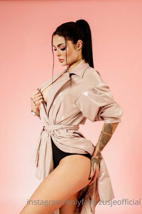 Zusje OnlyFans 유출 누드 사진