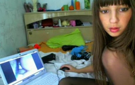 Melena Maria Rya