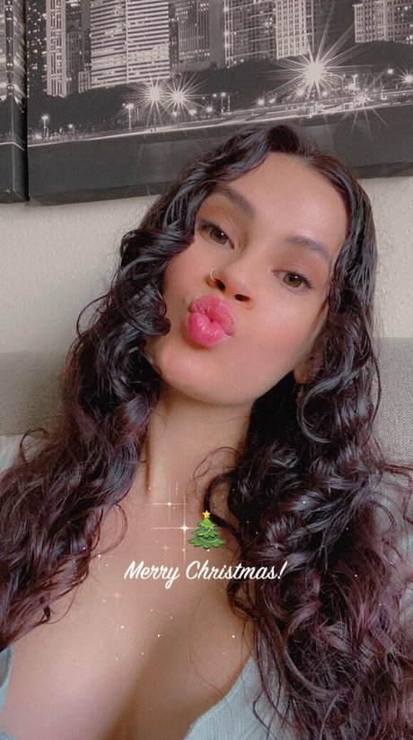 Nahá fotka uniklých OnlyFans od Vanessa Veracruz