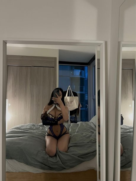 Nøgent lækket OnlyFans-billede af Yeonaxo