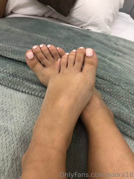 Adora18