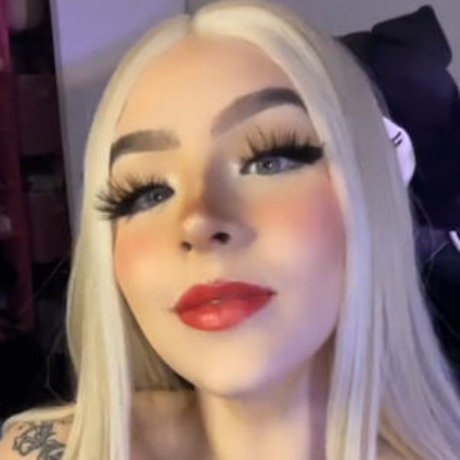 Naken lekkede OnlyFans-bilde av Crystallhub