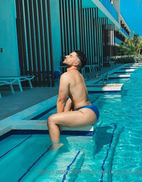 Alasti lekkinud OnlyFans-i pilt Thefamousfrank
