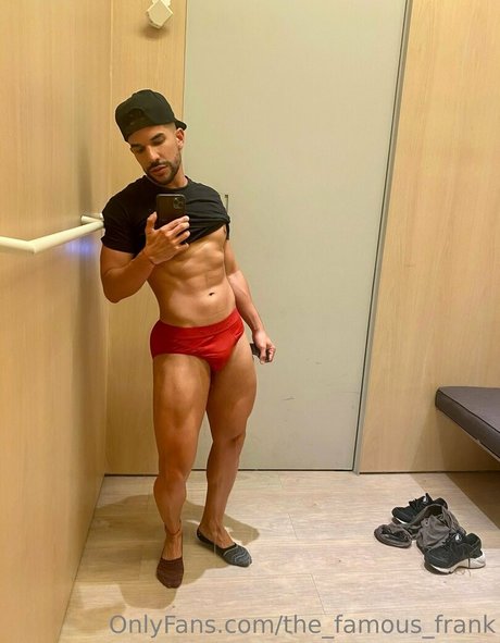 Naken läckt OnlyFans-bild av Thefamousfrank
