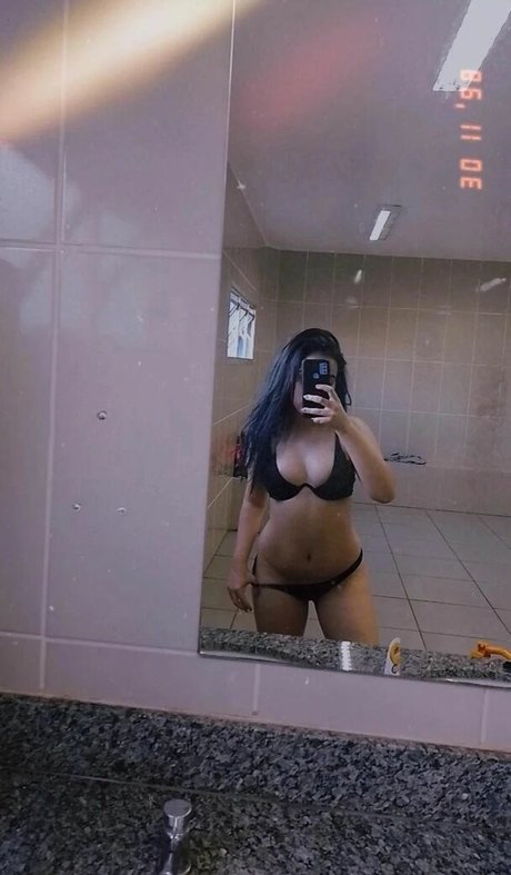 Naakte gelekte OnlyFans-foto van Luluna666