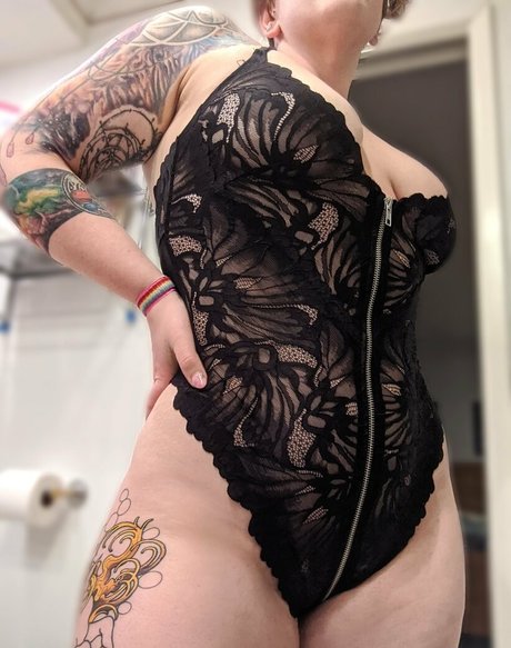 Irisreigns OnlyFans泄露裸照