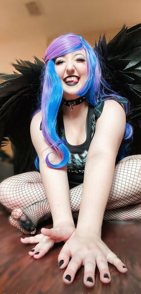 Alaston vuotanut OnlyFans-kuva Kissycosplay