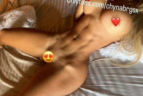 Naken lekkede OnlyFans-bilde av Chynabrgsx