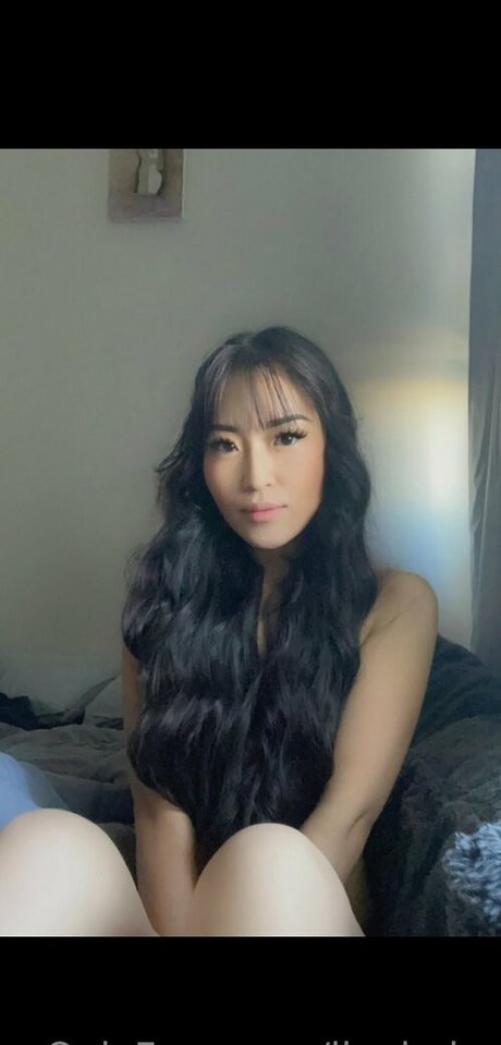 Nahá fotka uniklých OnlyFans od Jiaebaby
