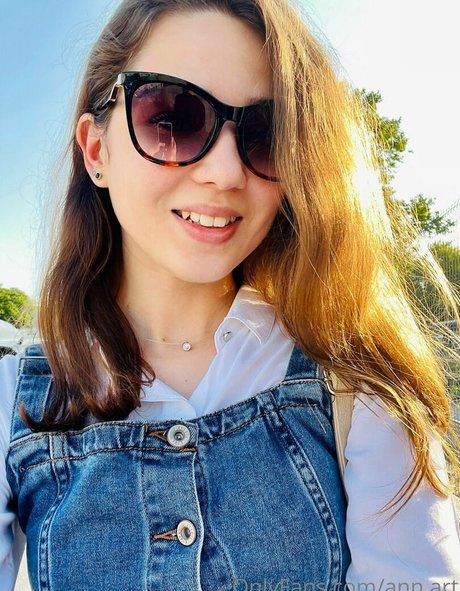 Nahá fotka uniklých OnlyFans od Annart