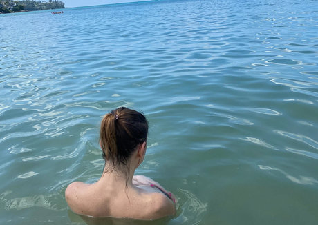 Nahá fotka uniklých OnlyFans od Lisarulit
