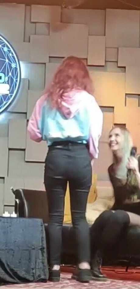 Anniefuchsia