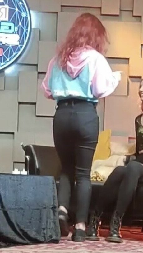 Anniefuchsia
