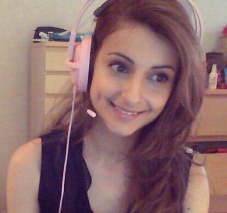 Anniefuchsia