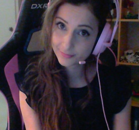 Anniefuchsia