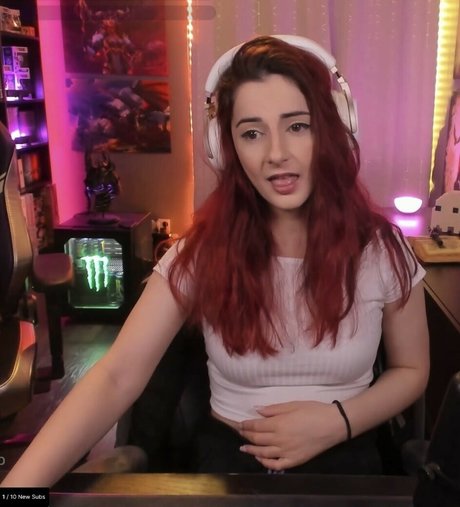 Anniefuchsia