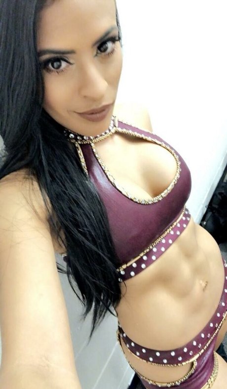 Zelina Vega OnlyFans泄露裸照