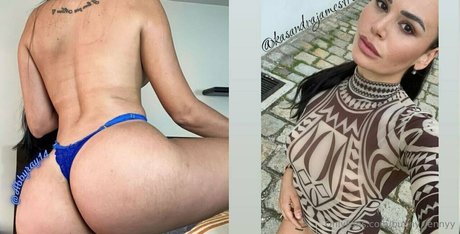 Naken läckt OnlyFans-bild av Bunnyjennyy