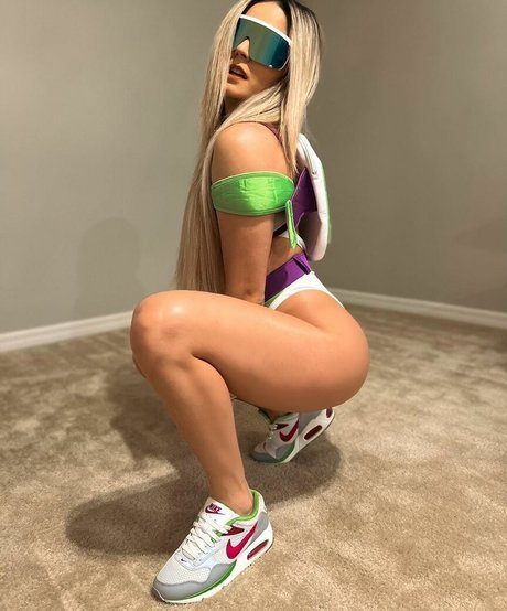 Tay Conti